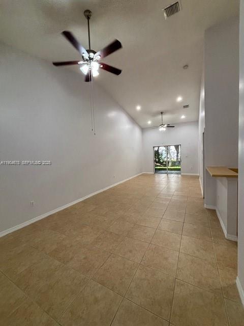 Foto del edificio - 1176 NE 32nd Ave