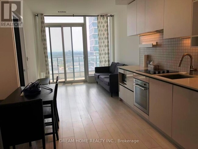 Photo du bâtiment - 2805 - 898 PORTGAGE PARKWAY