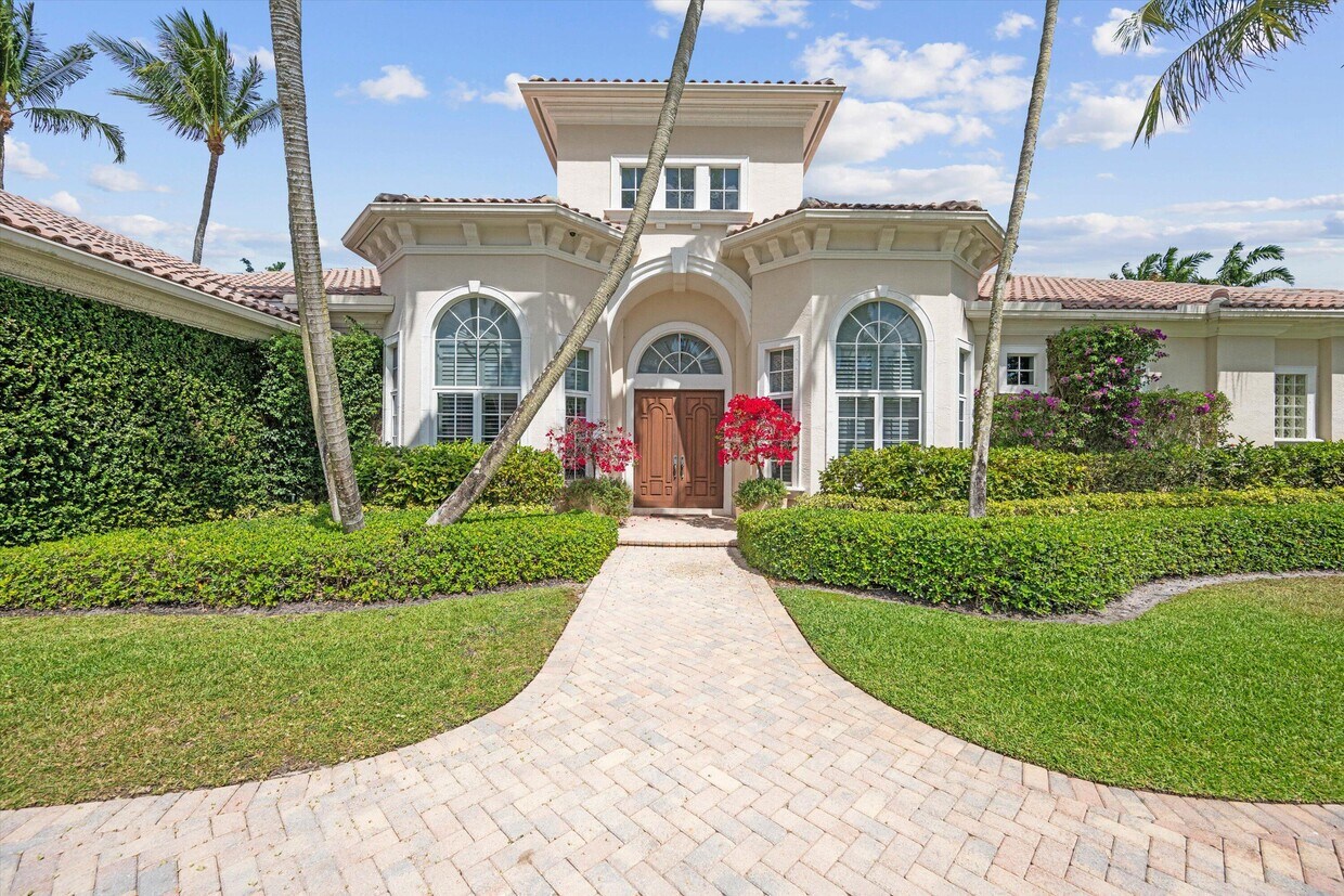 Primary Photo - 12820 Mizner Way
