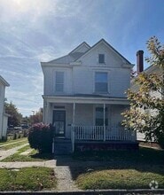 Building Photo - 1905 Doulton Ave