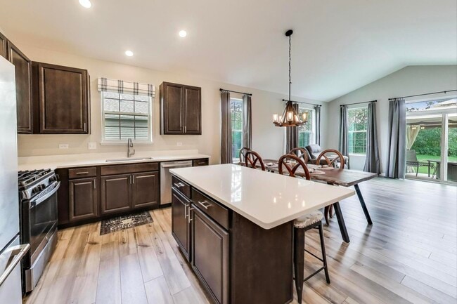 Building Photo - 1101 Black Cherry Dr