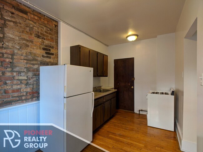 Foto del edificio - 949 W Cornelia Ave