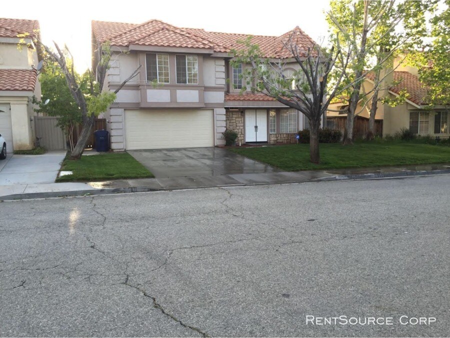 37105 Zinnia St, Palmdale, CA 93550 House Rental in Palmdale, CA