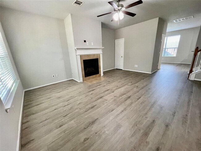 Building Photo - 15706 Forest Creek Farms Dr