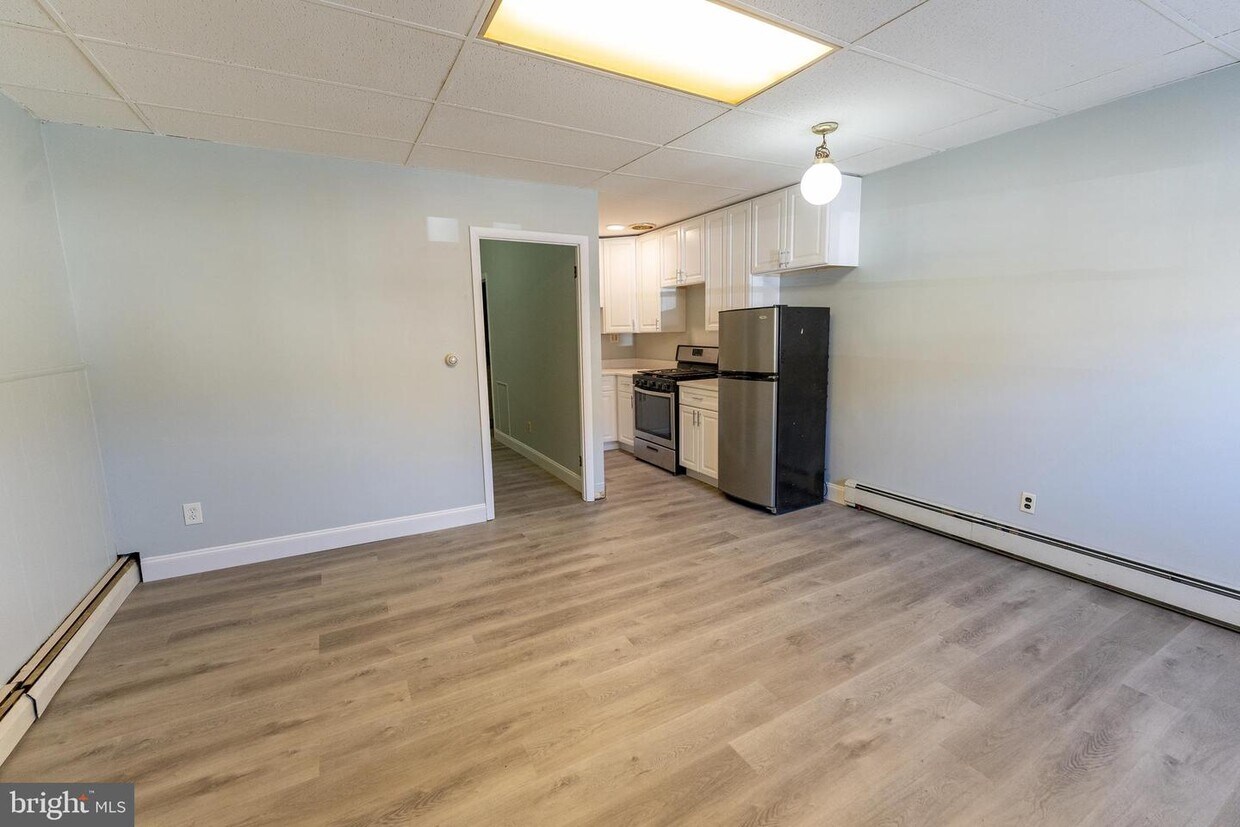 62 E 4th St, Bridgeport, PA 19405 Townhome Rentals in Bridgeport PA