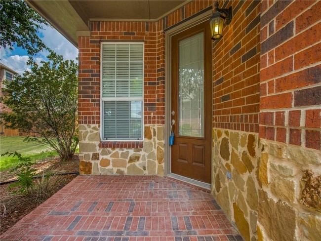 Building Photo - 1400 Candler Drive