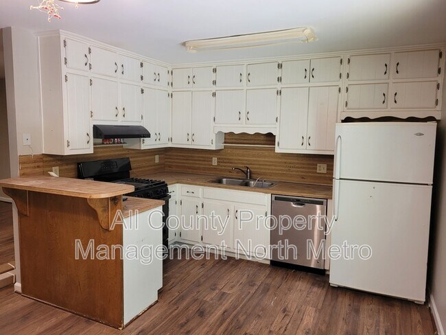 Foto del edificio - 285 Sequoyah Dr