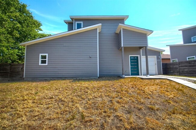 Foto del edificio - 7600 Carver Ave