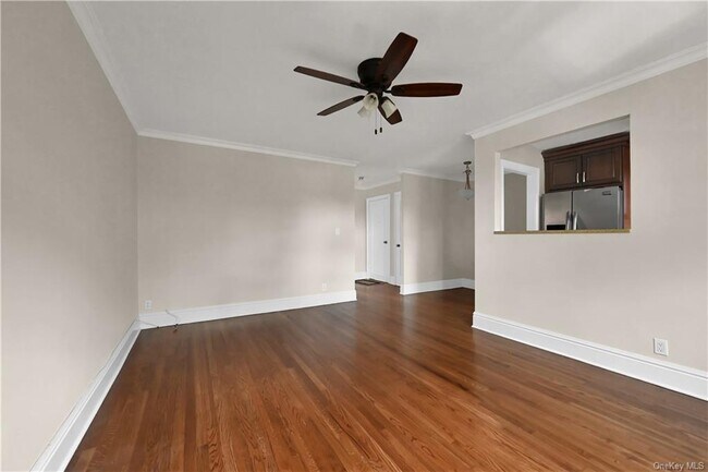 Building Photo - 14 S Broadway