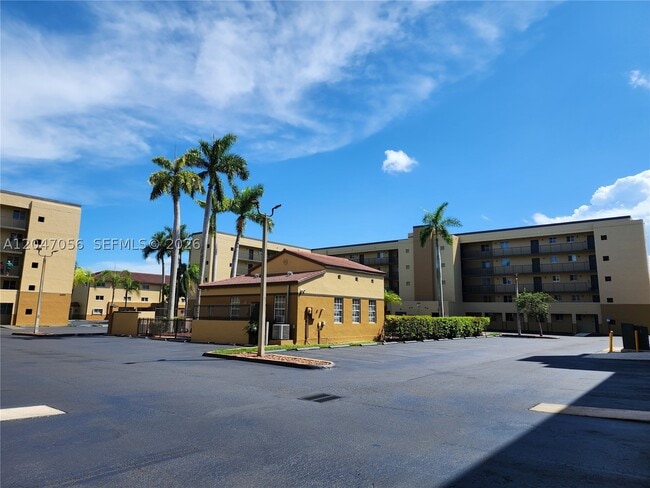 Building Photo - 14901 SW 82nd Terrace