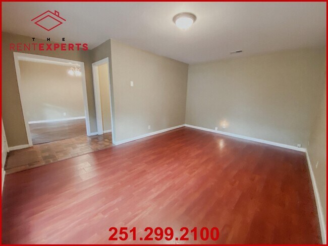 Building Photo - 1022 Fribourg St