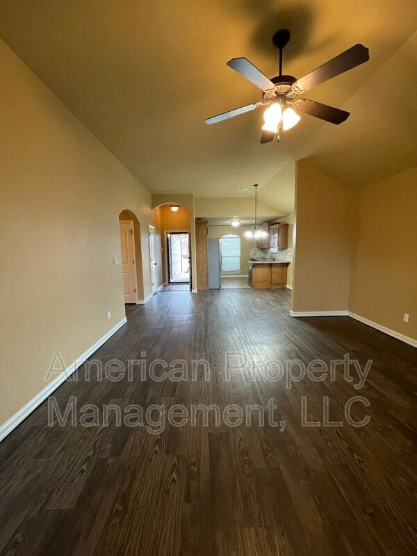 Foto del edificio - 13046 E 133rd Pl N