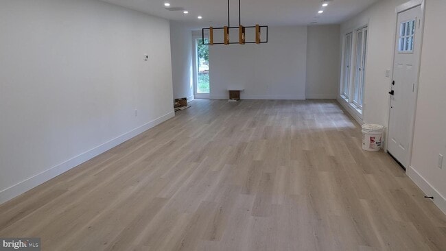 Building Photo - 555 Bilper Ave