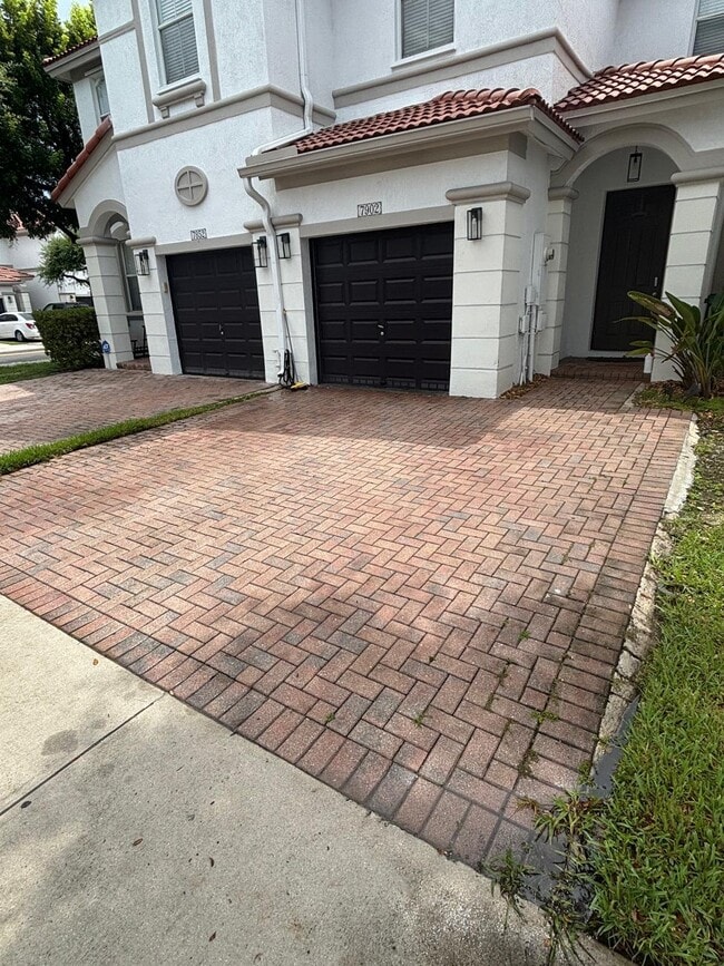 Photo - 7902-nw107 NW 107 Ct Townhome