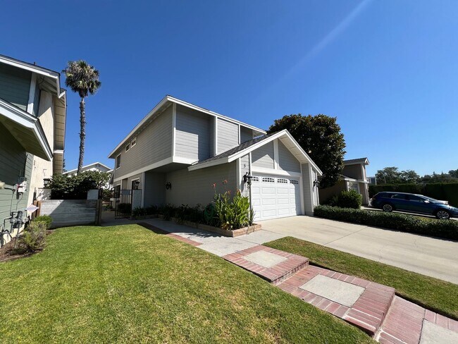 Foto del edificio - Beautiful Laguna Hills home located just m...