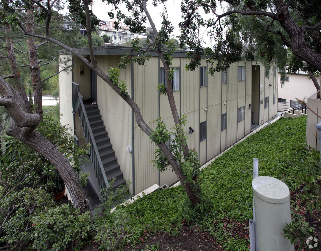 Building Photo - The Peppertree Apartments