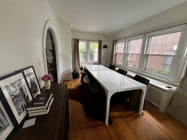 Foto del edificio - 613 S Chester Ave