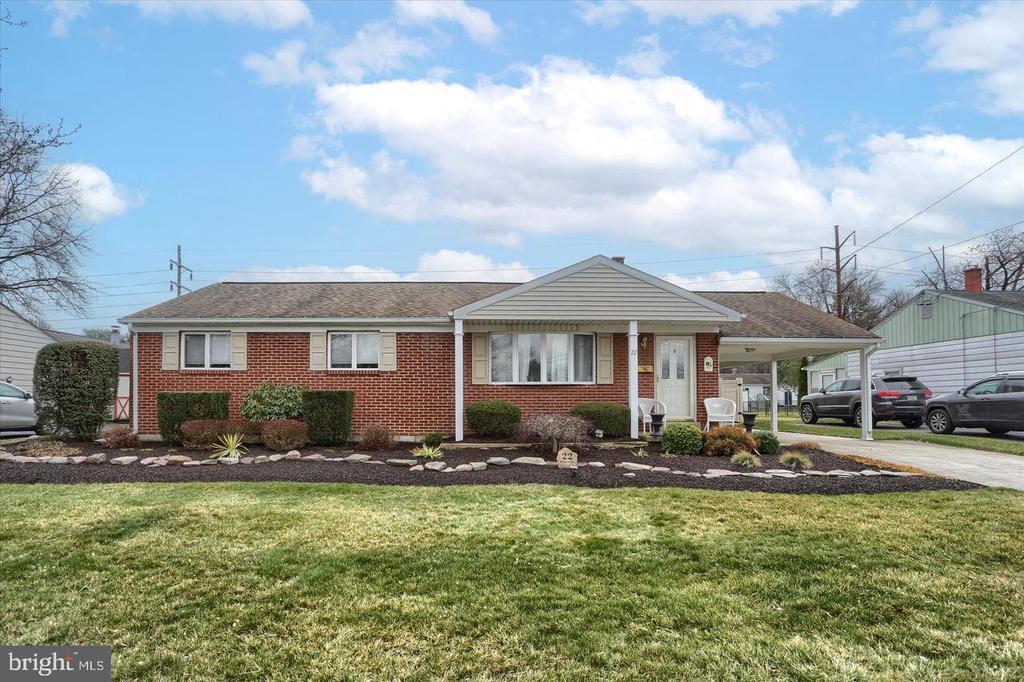 Foto principal - 22 Palmer Dr