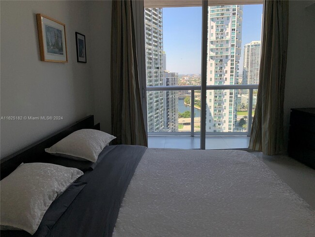 Foto del edificio - 485 Brickell Ave