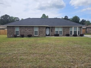 Building Photo - 5727 Lexington Dr
