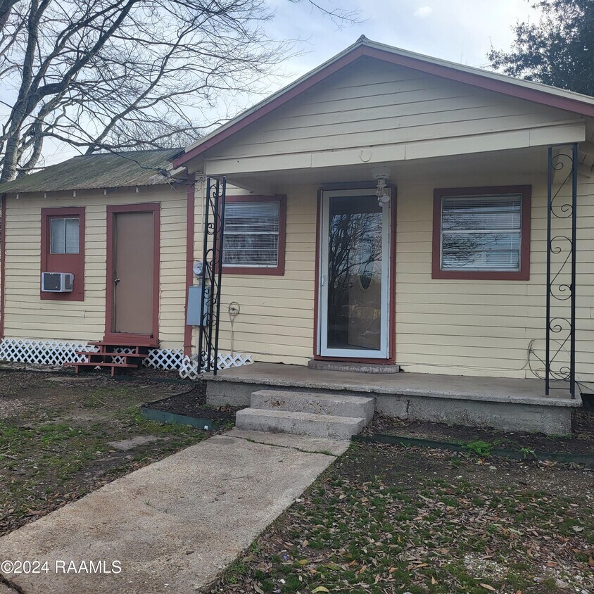 210 Seafood Ln, Lafayette, LA 70501 House Rental in Lafayette, LA