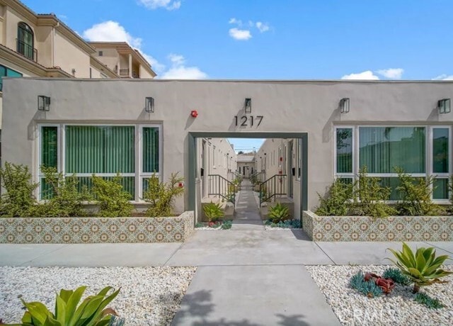 Building Photo - 1217 9th Ct