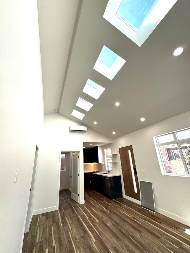 Foto del edificio - 4724 W 172nd St