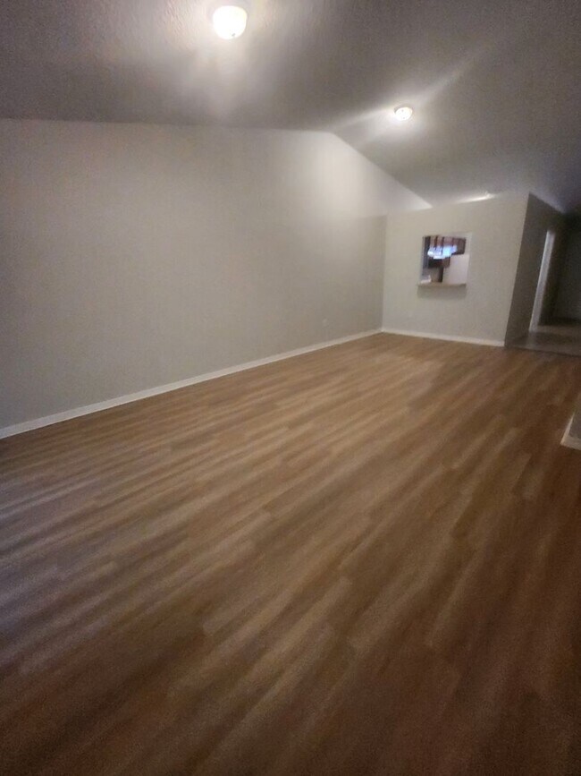 Foto del edificio - 2824 Coleman Ct