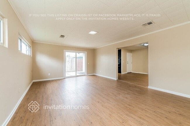 Foto del edificio - 10326 Pendleton St