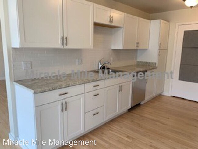 Foto del edificio - 1 br, 1 bath House - 19 Ross Ave #7