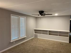 Foto del edificio - 120 Overland Ct