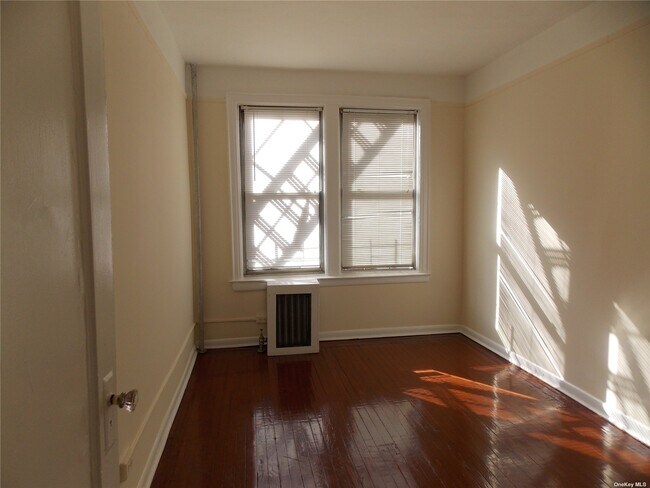 Foto del edificio - 1129 Grant Ave