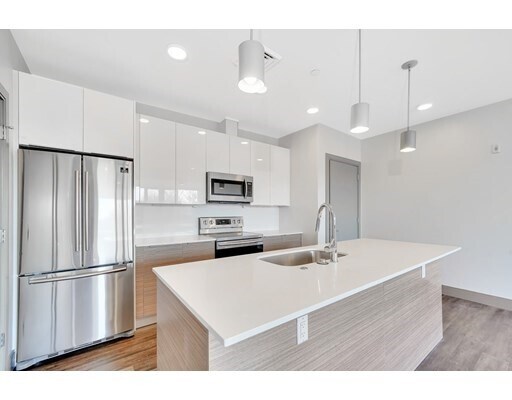 Foto principal - 402 Mystic Ave