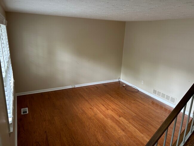 Living Room - 406 Hickory Cir
