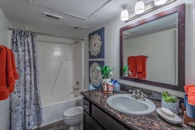 Foto del edificio - Sunset Shadows