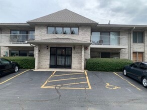 Building Photo - 1061 Ashley Ct N
