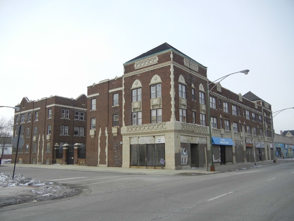 Photo - 735-745 W Garfield Blvd