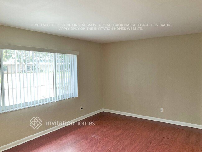 Foto del edificio - 10950 102nd Ave N