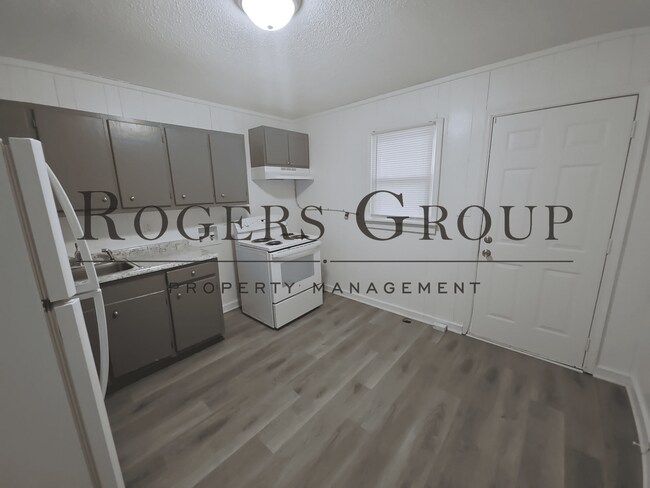 Foto del edificio - #450 - 106-108 Carter St Duplex