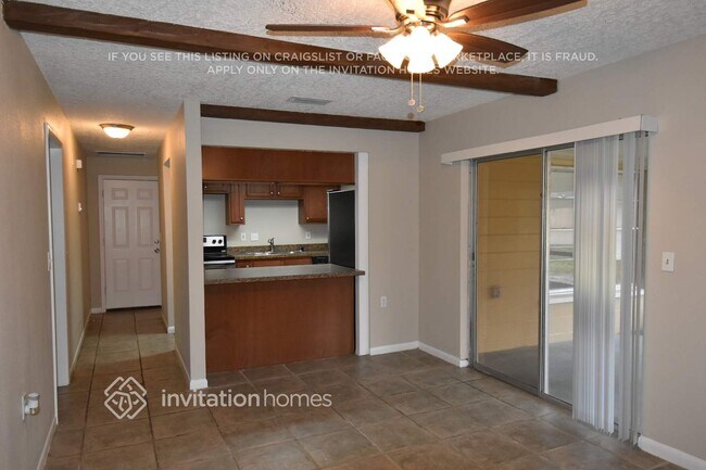 Foto del edificio - 7121 N 50th St
