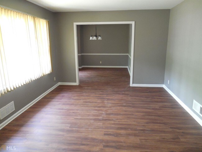 Foto del edificio - 4841 Candlewood Ln