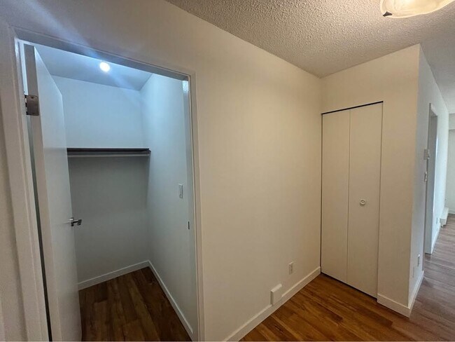 Photo du bâtiment - 850-850 Rupert Terrace