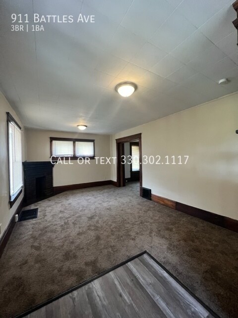 Building Photo - Three bedroom home with large yard in Kenm...