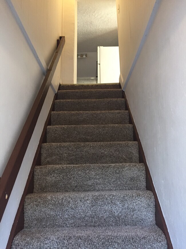 Staircase to apt. - 1108 S Pershing Ave