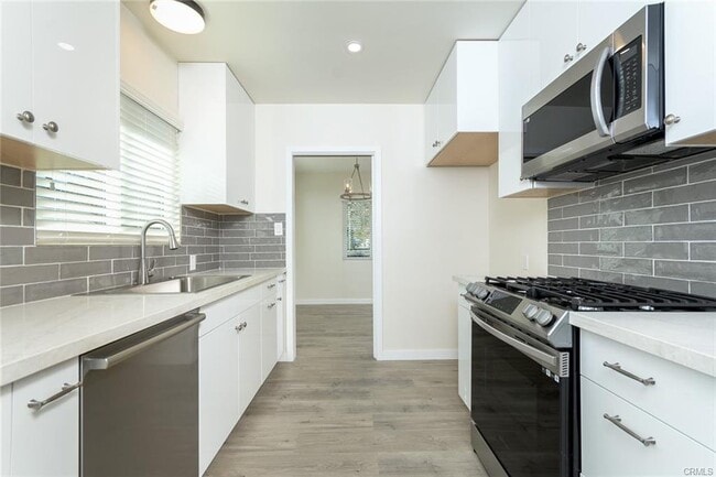 Building Photo - 3322 Downing Avenue, Glendale, CA 91208 - ...