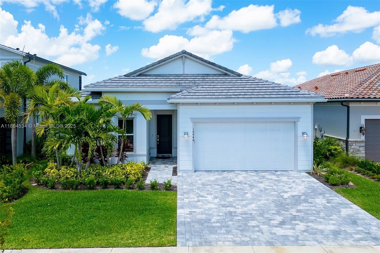 Primary Photo - 10444 Northbrook Cir