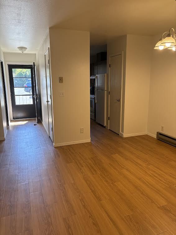 Foto del edificio - 1372 SE Court St