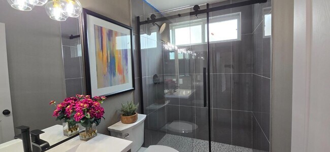 Foto del edificio - 6852 Westchester Way