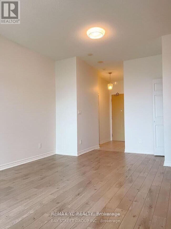 Building Photo - 18 Holmes Ave