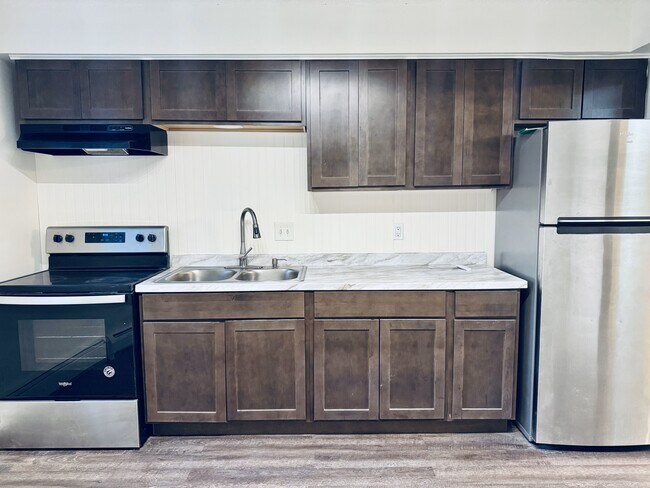 Kitchen - 1522 Mount Hope Ave